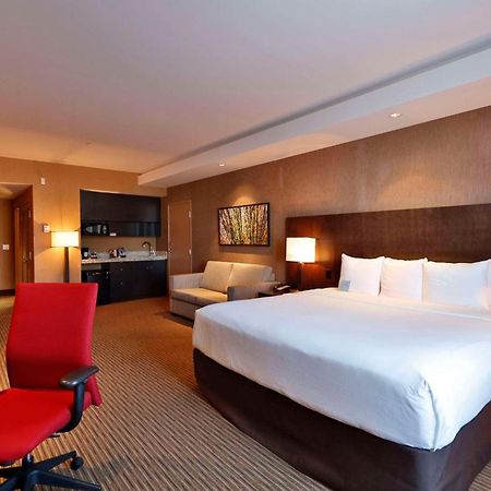 Edmonton Hotel & Convention Center เอดมันตัน ภายนอก รูปภาพ