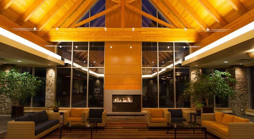 Edmonton Hotel & Convention Center เอดมันตัน ภายนอก รูปภาพ