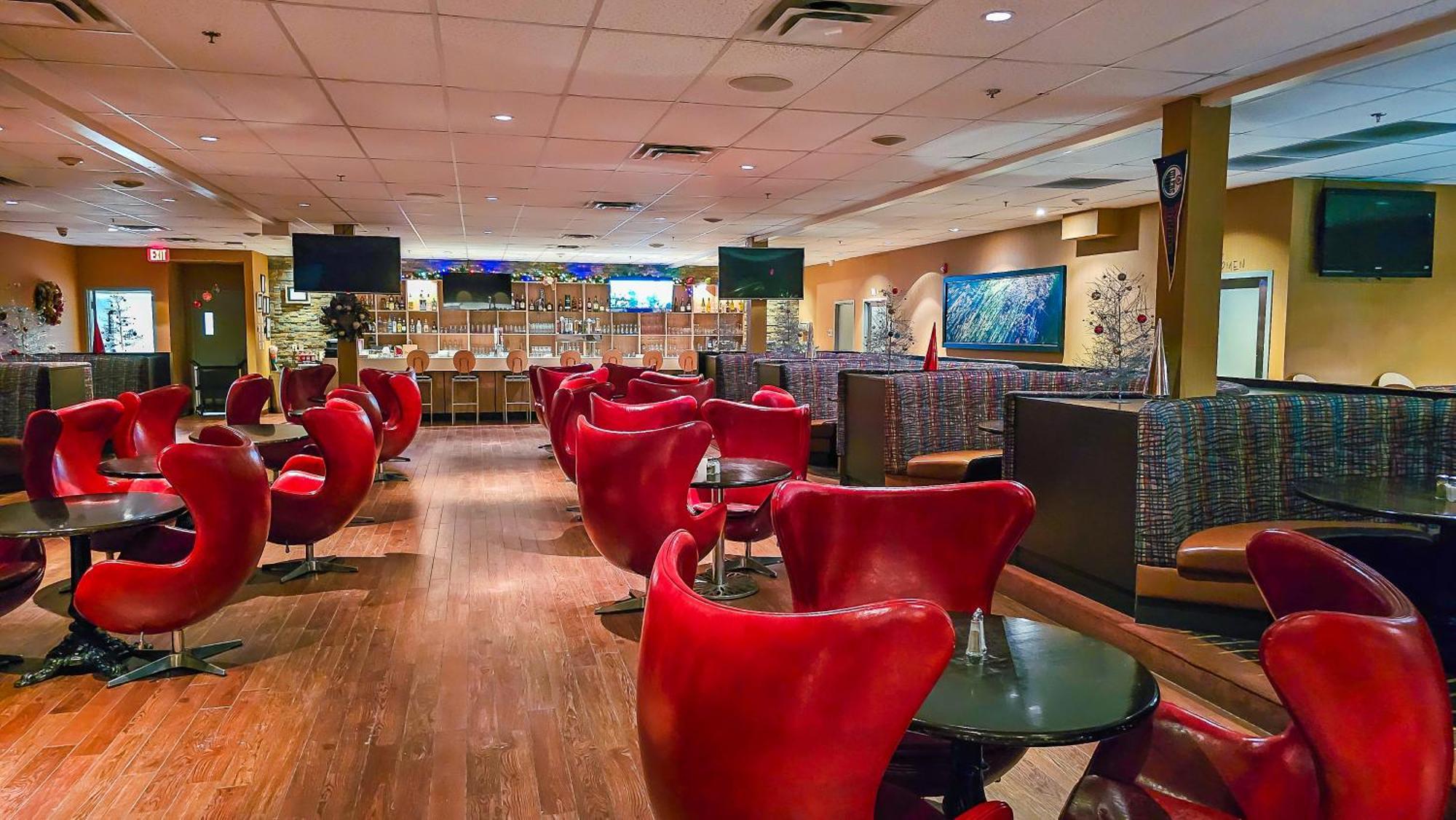Edmonton Hotel & Convention Center เอดมันตัน ภายนอก รูปภาพ