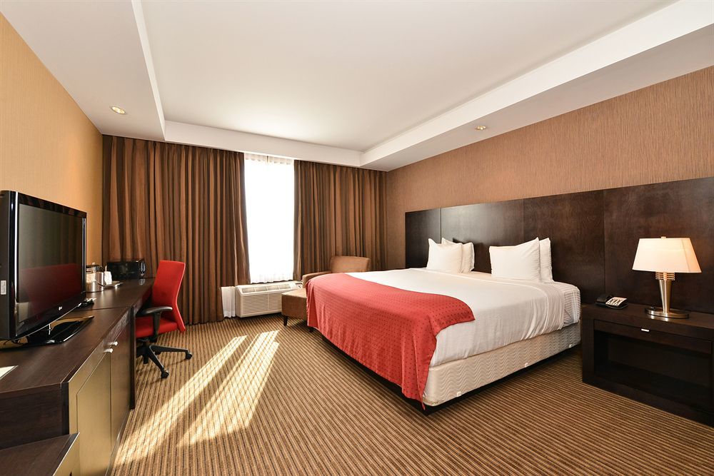 Edmonton Hotel & Convention Center เอดมันตัน ภายนอก รูปภาพ