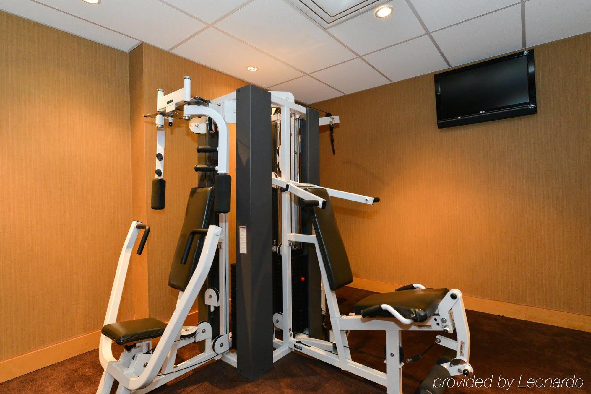 Edmonton Hotel & Convention Center เอดมันตัน ภายนอก รูปภาพ