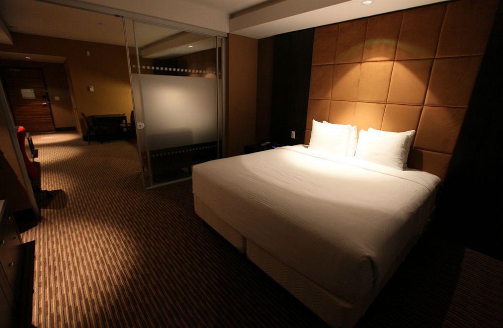 Edmonton Hotel & Convention Center เอดมันตัน ห้อง รูปภาพ